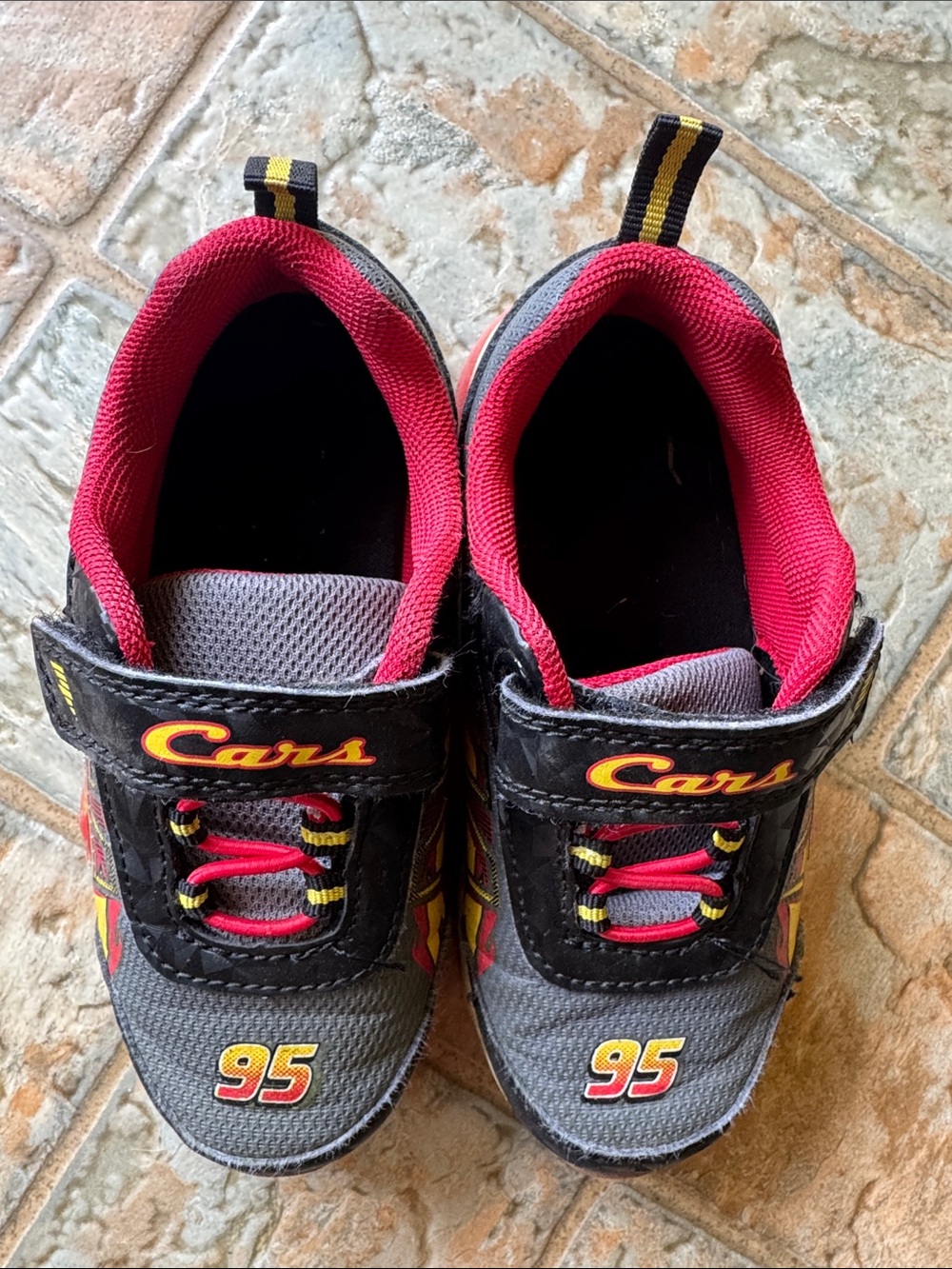 Kids Light-Up Lightening McQueen Shoes - Picture 3 of 6
